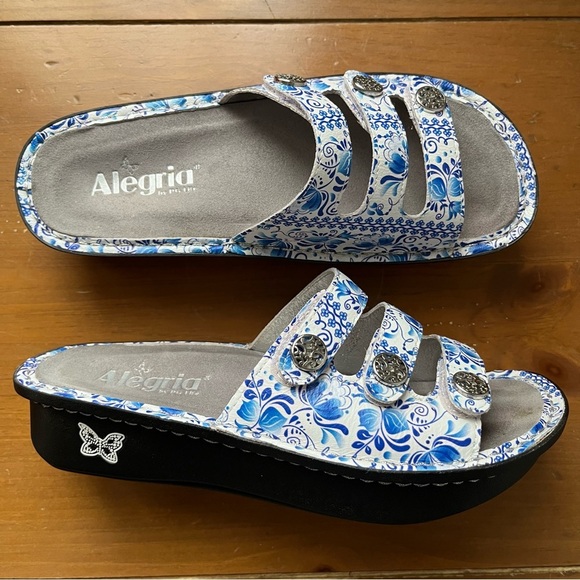thumbnail image 2 of Alegria Keara Women's Comfort Sandals - Rocker Outsole With Adjustable Neoprene Straps 2 of 11
